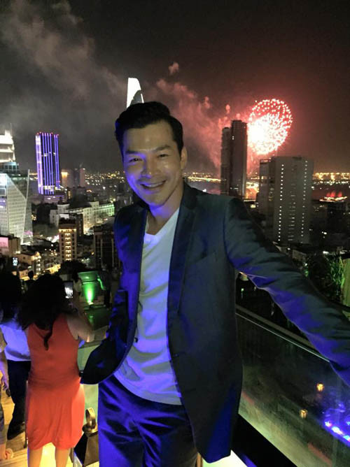 Sao Việt rộn ràng đón tết, du xuân ảnh 11