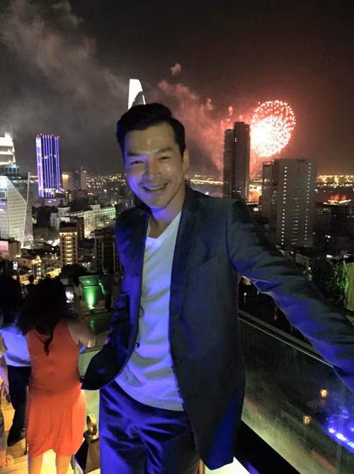 Sao Việt rộn ràng đón tết, du xuân ảnh 11