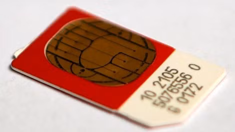 Snowden: Mỹ giúp Anh đánh cắp mã giúp nghe lén điện thoại