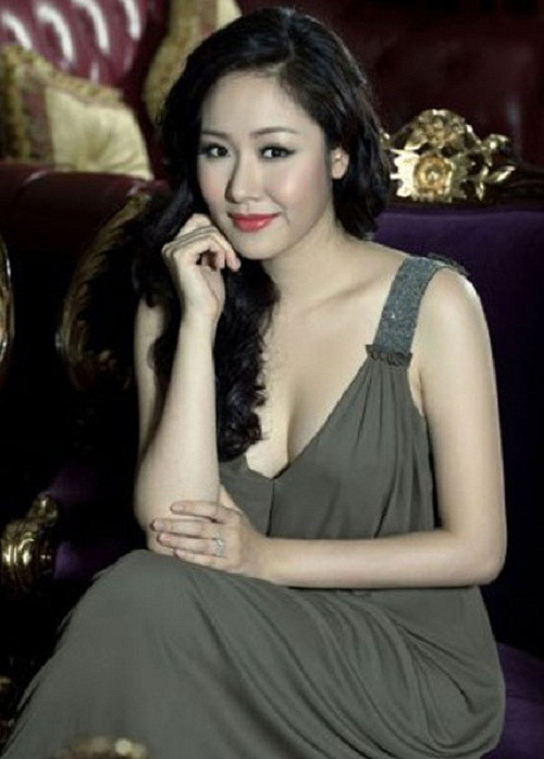 Đại sứ Ngô Quang Xuân bàn về vẻ đẹp hoa hậu có... đôi gò má cao - Ảnh 1 Đại sứ Ngô Quang Xuân bàn về vẻ đẹp hoa hậu có... đôi gò má cao - Ảnh 1