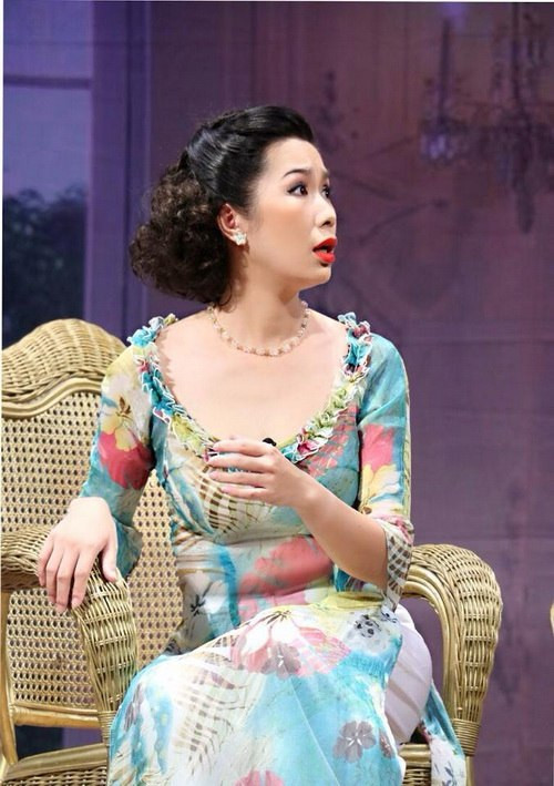 Trịnh Kim Chi “xuất chiêu” sau một tháng rưỡi sinh con ảnh 1 Trịnh Kim Chi