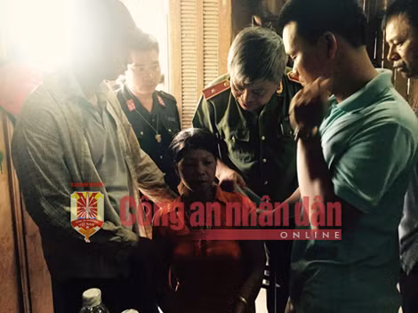 Thiếu tướng Đặng Trần Chiêu động viên Nguyễn Thị Hán hợp tác với cơ quan điều tra.