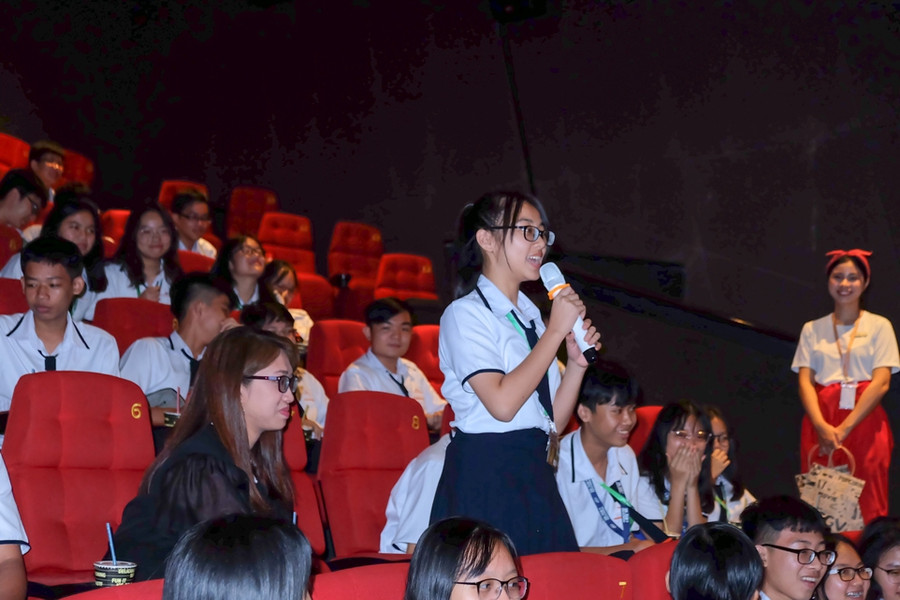 Các em HS hào hứng chia sẻ. Các em HS hào hứng chia sẻ.
