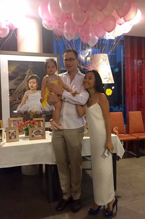 Muôn kiểu khoe con của sao Việt