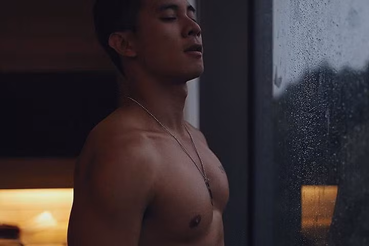 Lại xuất hiện thêm hình ảnh nhạy cảm của Hồ Vĩnh Khoa