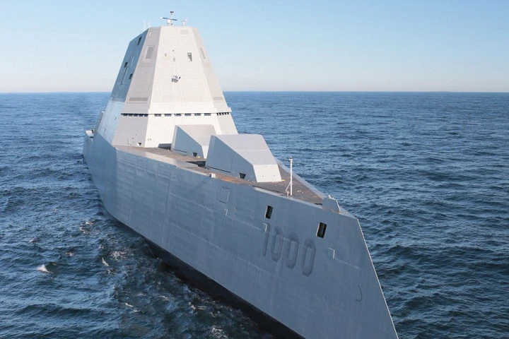 Cận cảnh "chiến hạm siêu tưởng" USS Zumwalt vừa gia nhập Hải quân Mỹ