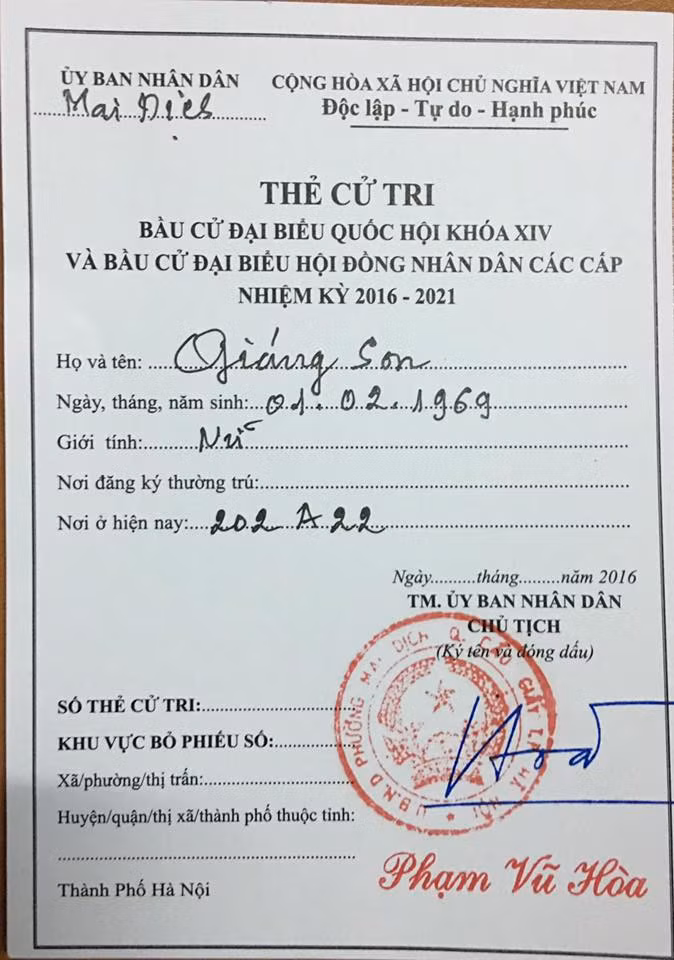 Lá phiếu bị sai năm sinh của Nhạc sĩ Giáng Sol. Ngay sau khi phát hiện ra sai sót này mẹ nhạc sĩ đã thông báo ngay với tổ bầu cử để điều chỉnh.