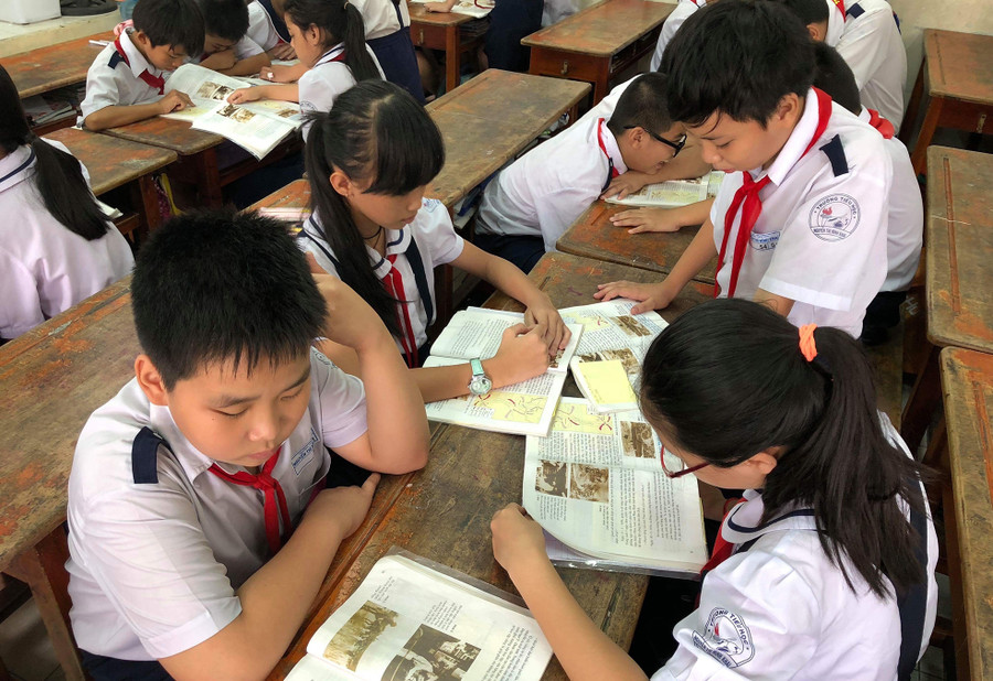 Học sinh khai thác nội dung hình minh họa trong sách giáo khoa Học sinh khai thác nội dung hình minh họa trong sách giáo khoa