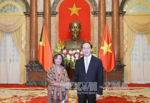 Chủ tịch nước tiếpĐại sứ Cộng hòa RwandaCharles Kayonga. Ảnh: TTXVN Chủ tịch nước tiếpĐại sứ Cộng hòa RwandaCharles Kayonga. Ảnh: TTXVN