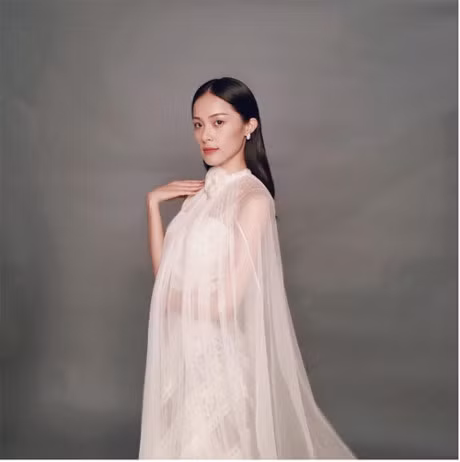 Vay mong nhu suong, sao Viet khien nguoi doi dien cang mat vi to mo - Anh 9