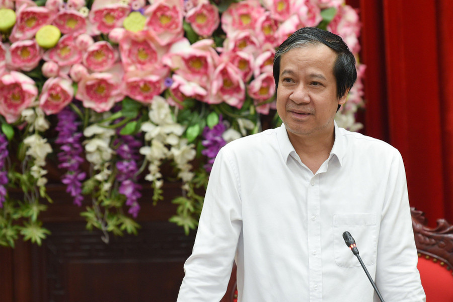 Bộ trưởng Nguyễn Kim Sơn phát biểu tại buổi làm việc. Bộ trưởng Nguyễn Kim Sơn phát biểu tại buổi làm việc.