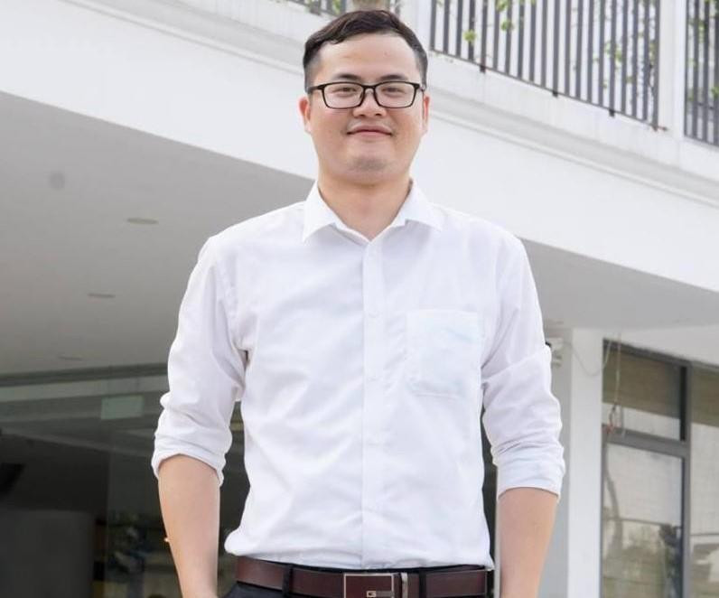 Thầy Ngô Văn Toản, giáo viên Toán, Trường THPT Ban Mai - Hà Đông, Hà Nội. Thầy Ngô Văn Toản, giáo viên Toán, Trường THPT Ban Mai - Hà Đông, Hà Nội.