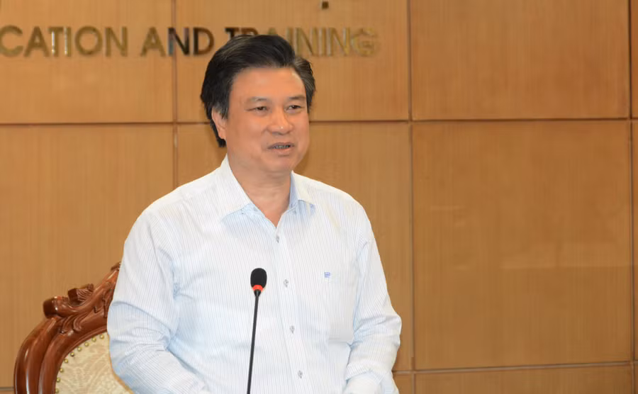 Thứ trưởng Nguyễn Hữu Độ phát biểu tại buổi làm việc.