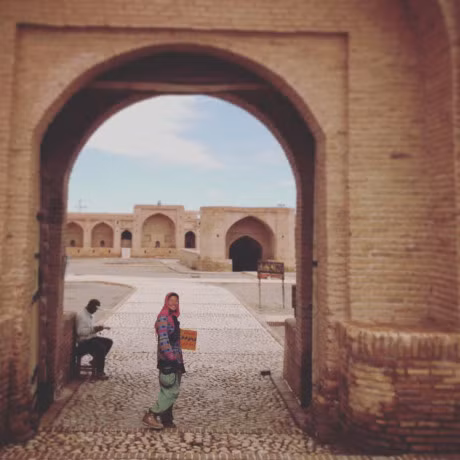 Co gai du lich 22 quoc gia voi 200 USD - Anh 11