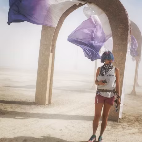 Co gai du lich 22 quoc gia voi 200 USD - Anh 9