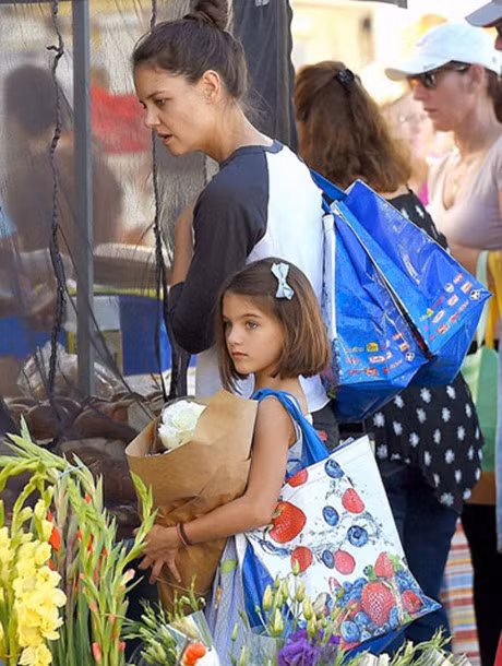 Cuoc song trai nguoc cua con gai Beckham va Tom Cruise - Anh 4