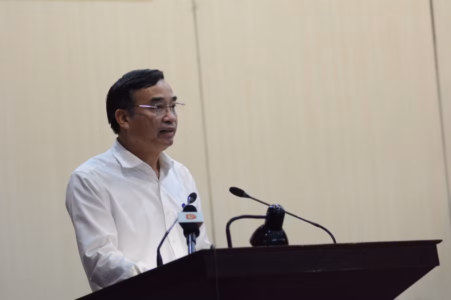 Ông Lê Trung Chinh - Chủ tịch UBND thành phố phát biểu tại Hội nghị tổng kết 10 năm thực hiện NQ 29 tại Đà Nẵng.