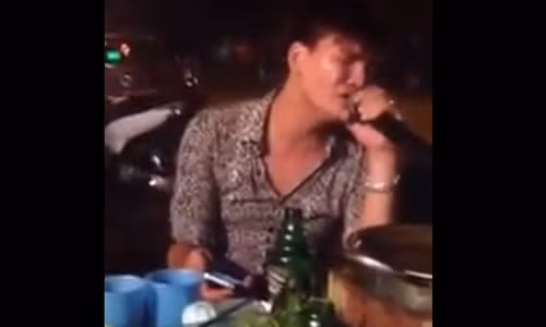 Xuat hien nam ca si hat hay hon Dam Vinh Hung