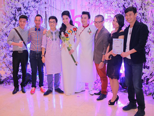 Nghệ sĩ Thành Lộc, nhiếp ảnh Phạm Hoài Nam, Tiết Cương... 17_1420029269.jpg