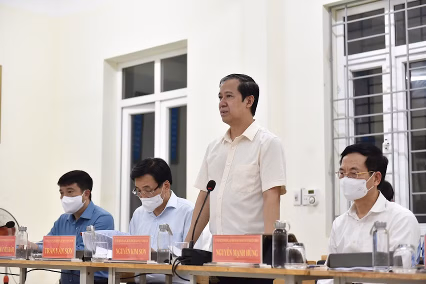 Bộ trưởng Bộ GD&amp;ĐT Nguyễn Kim Sơn phát biểu tại buổi làm việc.