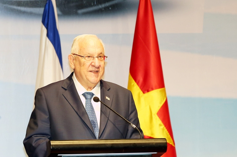 Tổng thống Israel Reuven R.Rivlin nhận định Việt Nam có nền kinh tế thị trường đang phát triển nhanh chóng với tốc độ ổn định, đồng thời bày tỏ Israel mong muốn trở thành một phần của sự phát triển này. Ảnh: VGP/Thành Chung