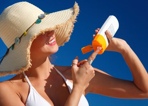 Cách bảo vệ bản thân khỏi ung thư da trong mùa hè - Ảnh 2 Cách bảo vệ bản thân khỏi ung thư da trong mùa hè - Ảnh 2