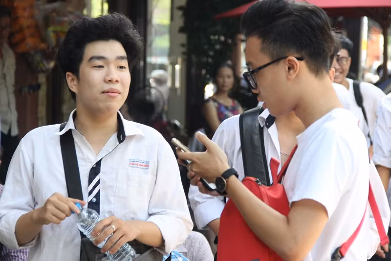 Xu thế chung là các cơ sở giáo dục đại học sẽ giảm dần chỉ tiêu xét tuyển từ phương thức sử dụng kết quả thi tốt nghiệp THPT. Ảnh minh họa: TG