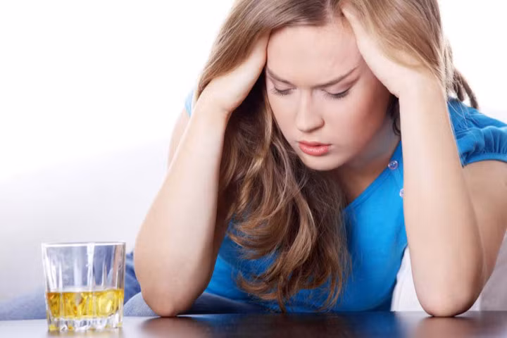 9 cách đánh bay những "dư âm" sau cơn say