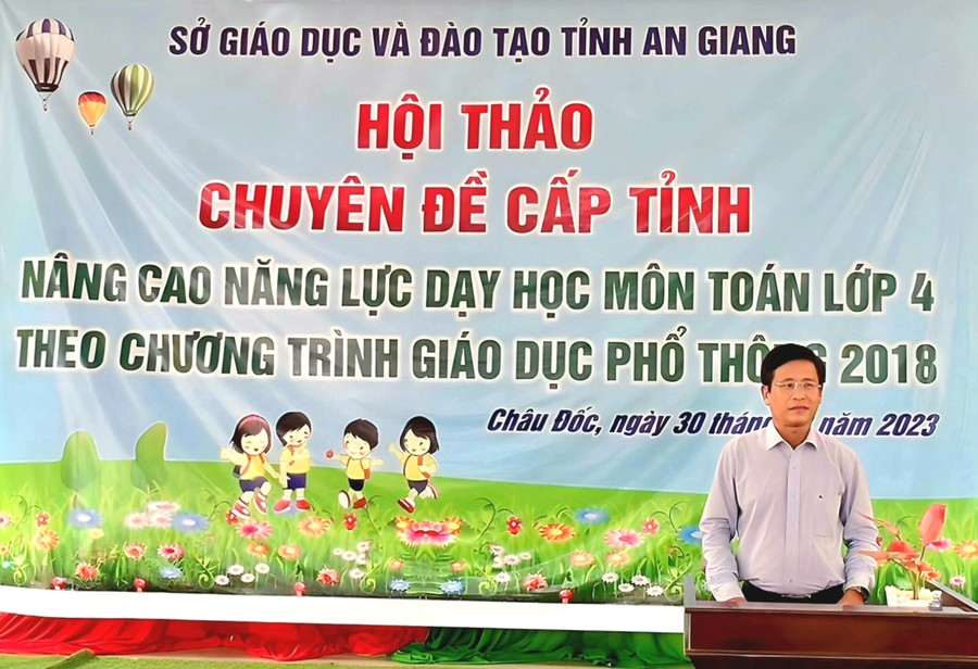 Ông Võ Văn Quới - Trưởng phòng GDMN-GDTH, Sở GD&ĐT An Giang phát biểu tại Hội thảo. Ông Võ Văn Quới - Trưởng phòng GDMN-GDTH, Sở GD&ĐT An Giang phát biểu tại Hội thảo.