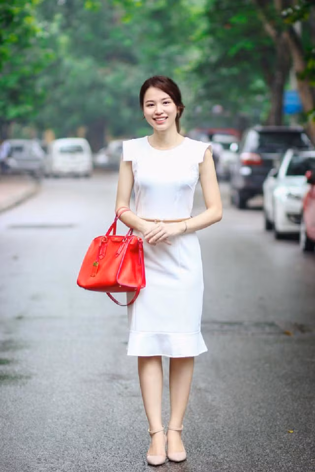 Cô Trần Hồng Nhung