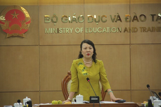 Thứ trưởng Bộ GDĐT Nguyễn Thị Nghĩa phát biểu tại hội thảo