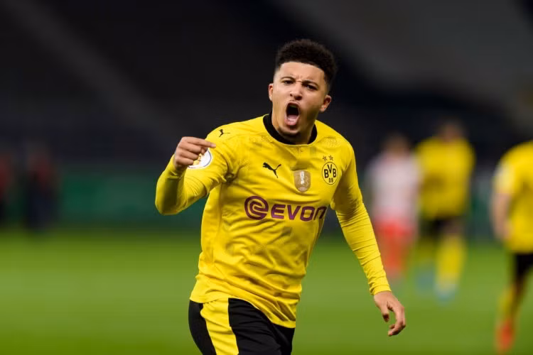 Jadon Sancho trở thành cầu thủ ngôi sao sau 3 năm chơi bóng ở Đức.