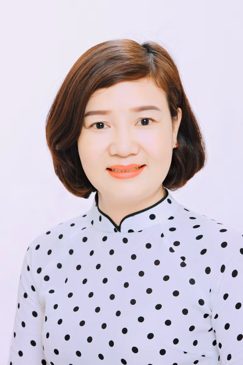 Cô Phạm Thị Diện