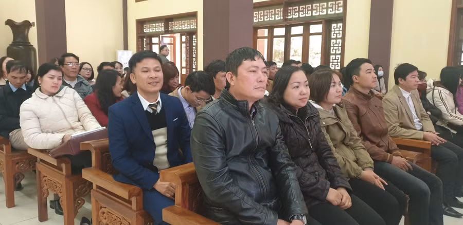 Cán bộ GV tham gia Hội thảo