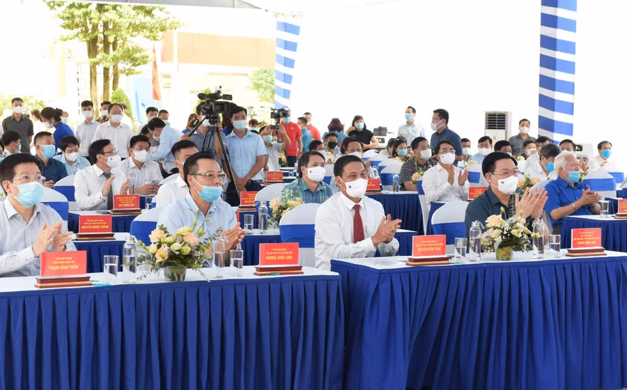 Đại biểu dự Lễ khởi công.