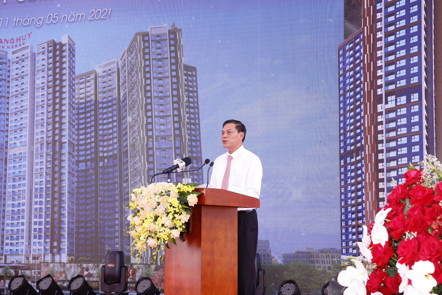 Ông Nguyễn Văn Tùng, Chủ tịch UBND TP Hải Phòng phát biểu tại Lễ khởi công