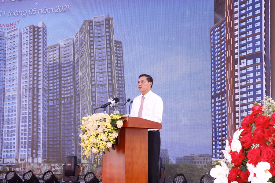 Ông Nguyễn Văn Tùng, Chủ tịch UBND TP Hải Phòng phát biểu tại Lễ khởi công