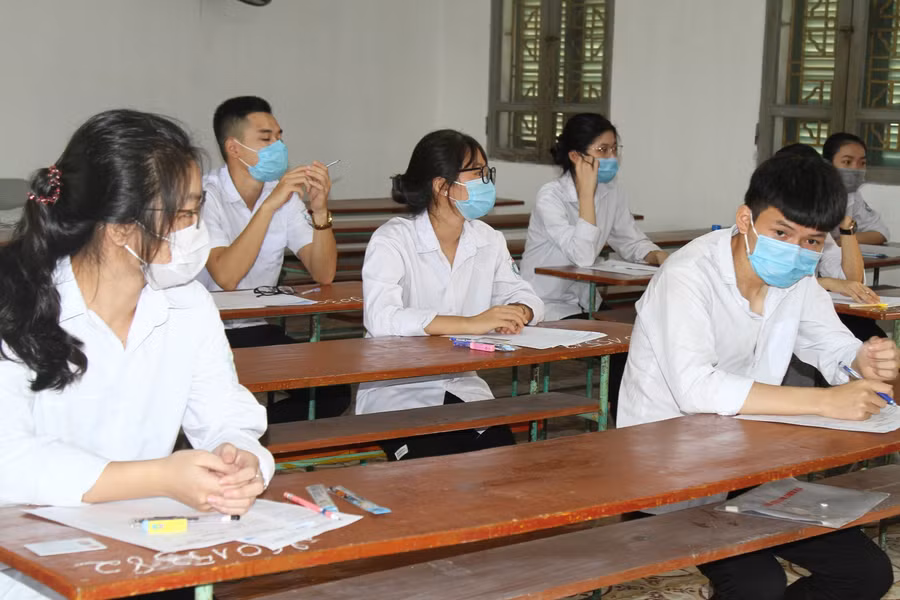 Học sinh sẵn sàng tâm lý bước vào kỳ thi tốt nghiệp.