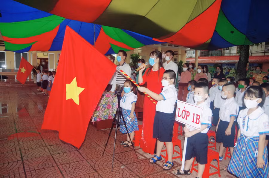 Lễ khai giảng năm học mới tại Trường Tiểu học Quang Trung