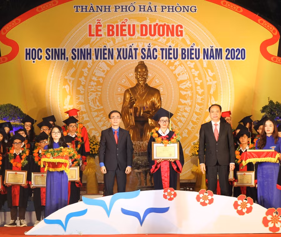 Lễ biểu dương học sinh, sinh viên xuất sắc tiêu biểu TP Hải Phòng năm 2020