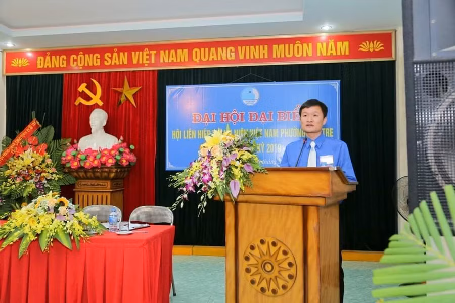 Thầy Nguyễn Đức Tài- Bí thư Chi đoàn giáo viên Trường Tiểu học Thái Phiên.