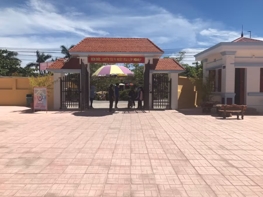 Trường THPT Hùng Thắng, huyện Tiên Lãng, TP Hải Phòng