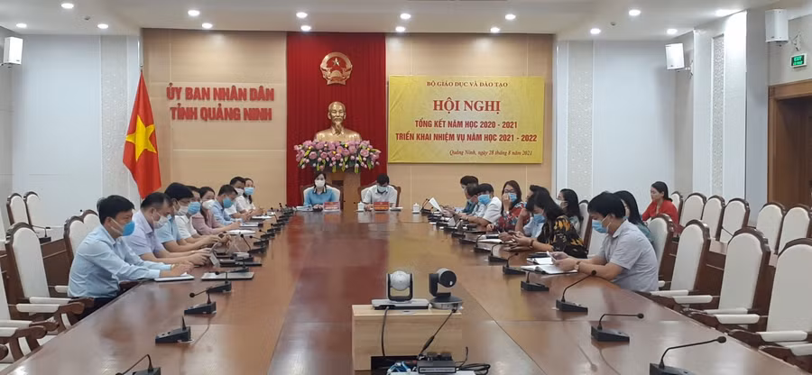Điểm cầu trực tuyến Hội nghị tổng kết năm học 2020-2021 tại tỉnh Quảng Ninh