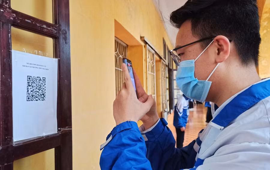 Học sinh Trường THPT Thái Phiên khai báo y tế