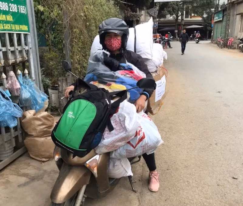 Hình ảnh cô Thủy vào “mùa sách”.