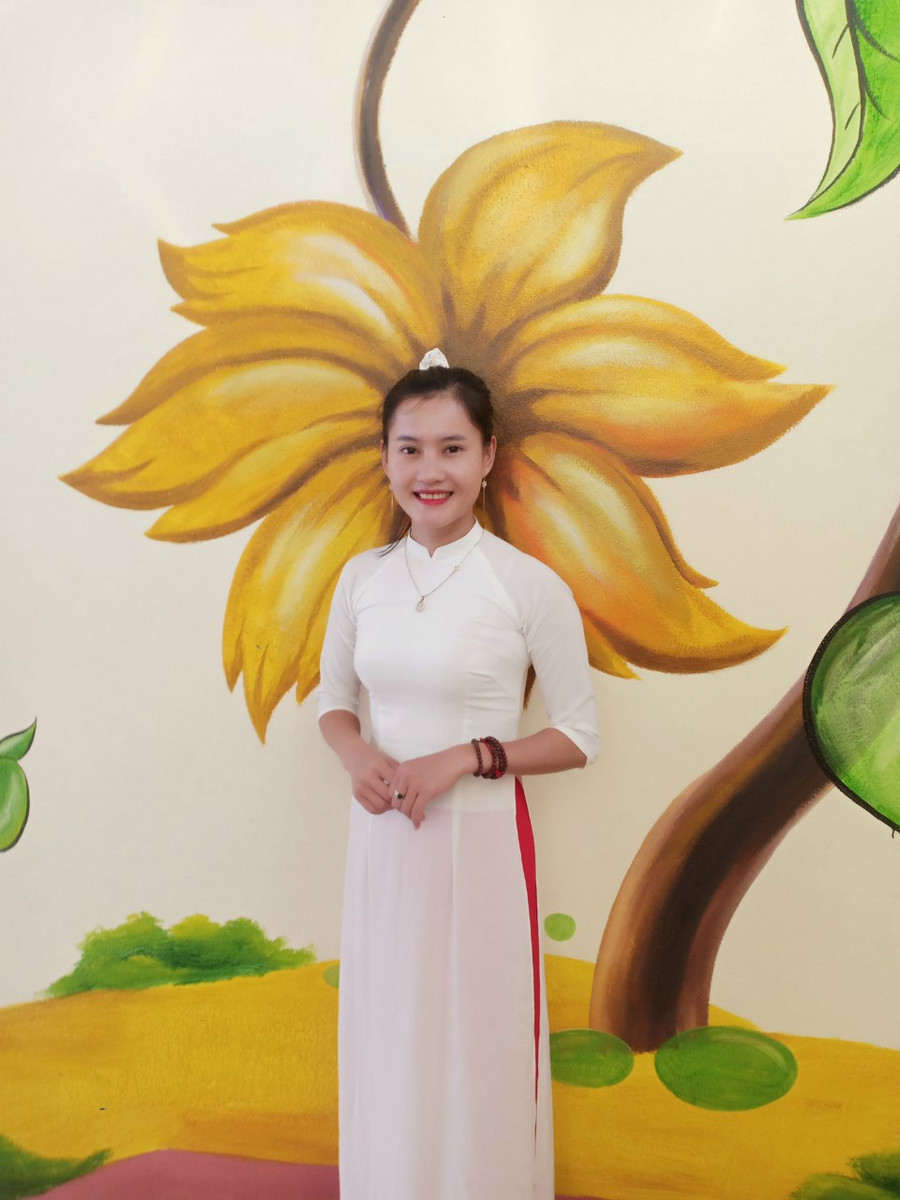 Cô giáo Trà Thị Thu - giải Nhân vật ấn tượng, Giải báo chí Vì sự nghiệp giáo dục năm 2020. (Ảnh: NVCC).