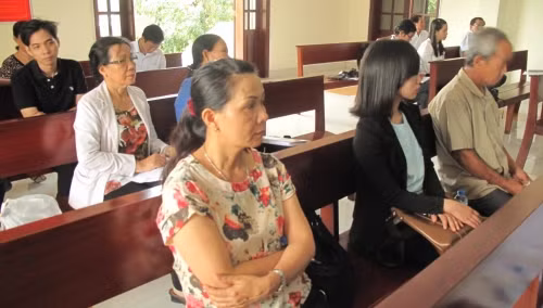 "Kỳ án" bánh mì: Bồi thường cho 20 người bị ngộ độc ảnh 1