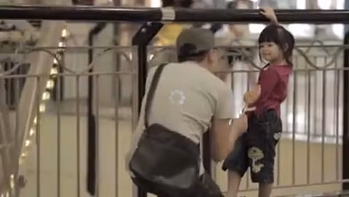 Thủ đoạn bắt cóc trẻ em mới đầy tinh vi của các “mẹ mìn“