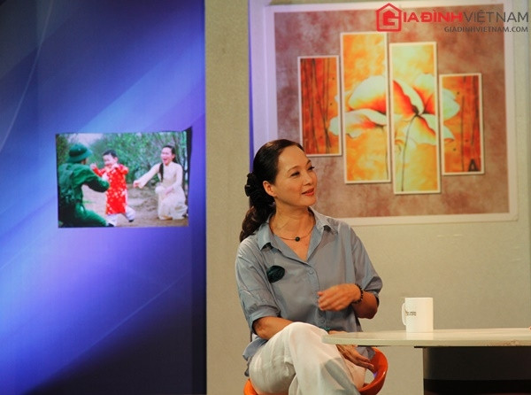 NSND Lê Khanh trong chương trình 