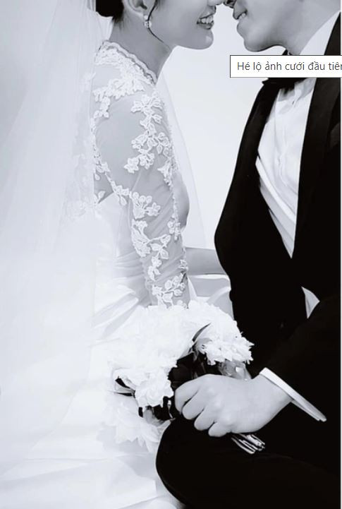 Bức ảnh cưới đầu tiên của Á hậu Phương Anh và ông xã Đức Hồ lần đầu được hé lộ. Bức ảnh cưới đầu tiên của Á hậu Phương Anh và ông xã Đức Hồ lần đầu được hé lộ.